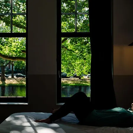 Hotel Mr.lewis 3*