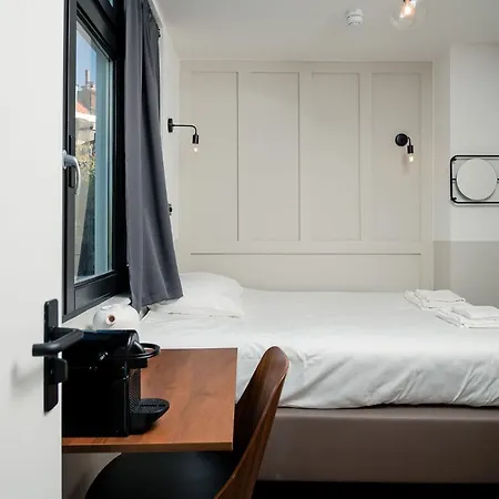 Mr.lewis Hotel 3*