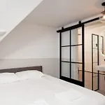 Mr.lewis 3* Rotterdam