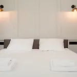 Hotel Mr.lewis 3*